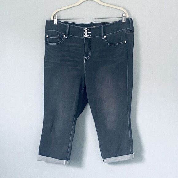 torrid Denim - Torrid Jeans Plus Size 18 Gray Crop Jegging Cuffed Beach Casual Classic